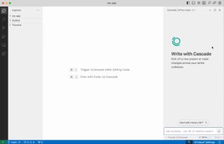 Скриншот интерфейса сервиса Windsurf — окно приложения с редактором кода, боковой панелью подсказок и примерами рекомендаций для улучшения кода.