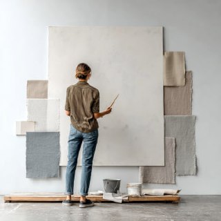 Почему «простая» одежда — не всегда про простоту внутри