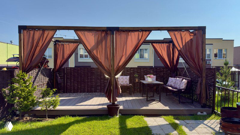 Стильная беседка из ДПК, собранная заказчиком