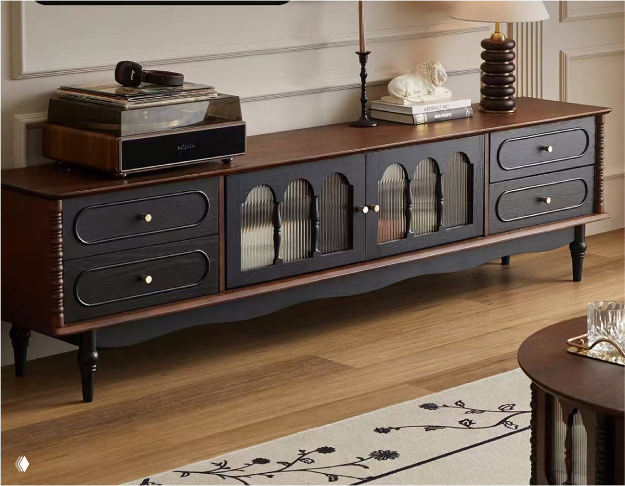 Тумба под ТВ из ясеня — стиль и надежность