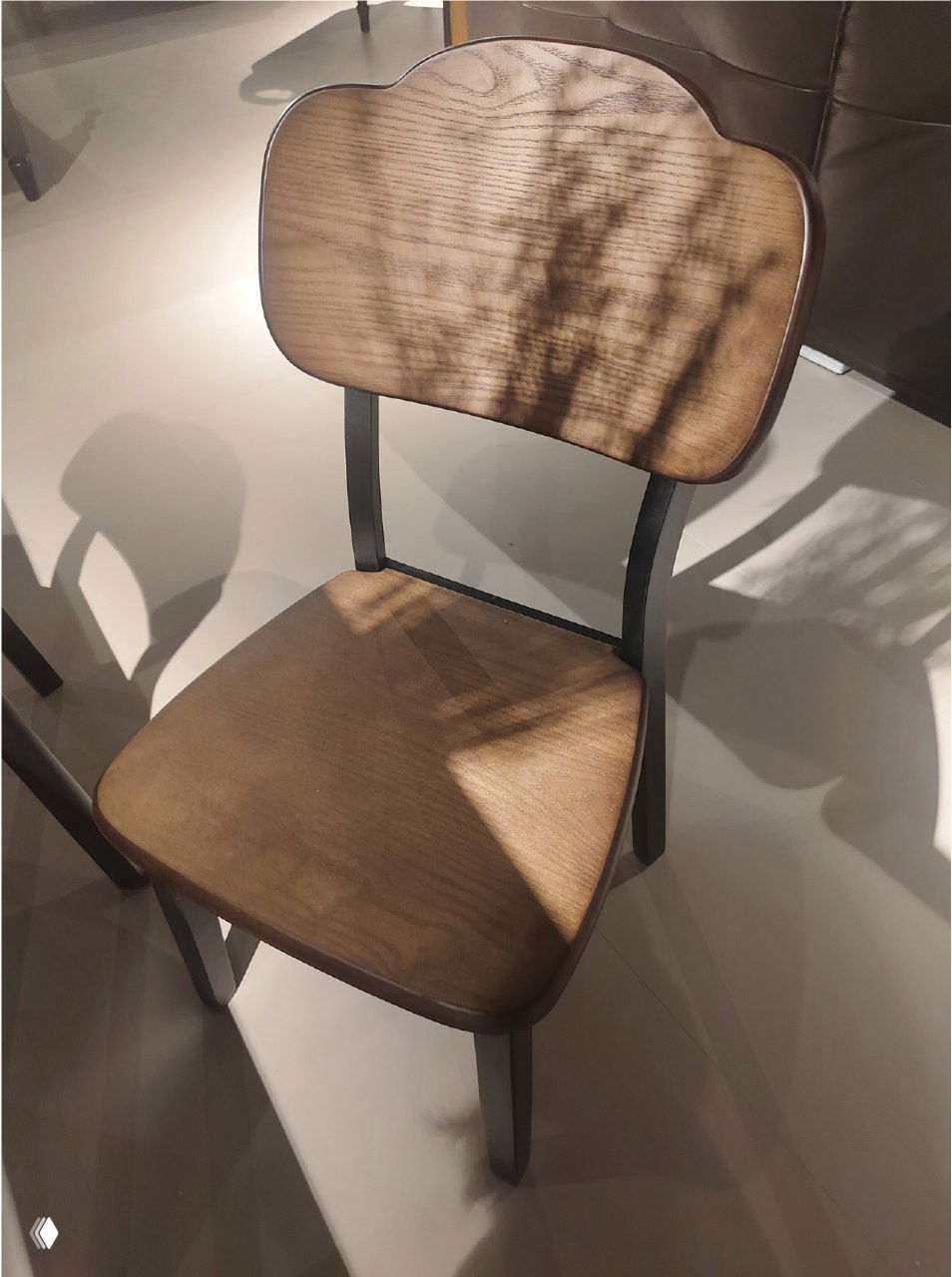 Стул из массива ясеня — натуральная роскошь и долговечность