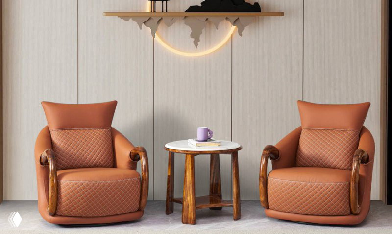 Комплект из двух рыжевато-коричневых кресел и круглого столика с деревянными элементами в уютном интерьерном решении, акцент на древесине.