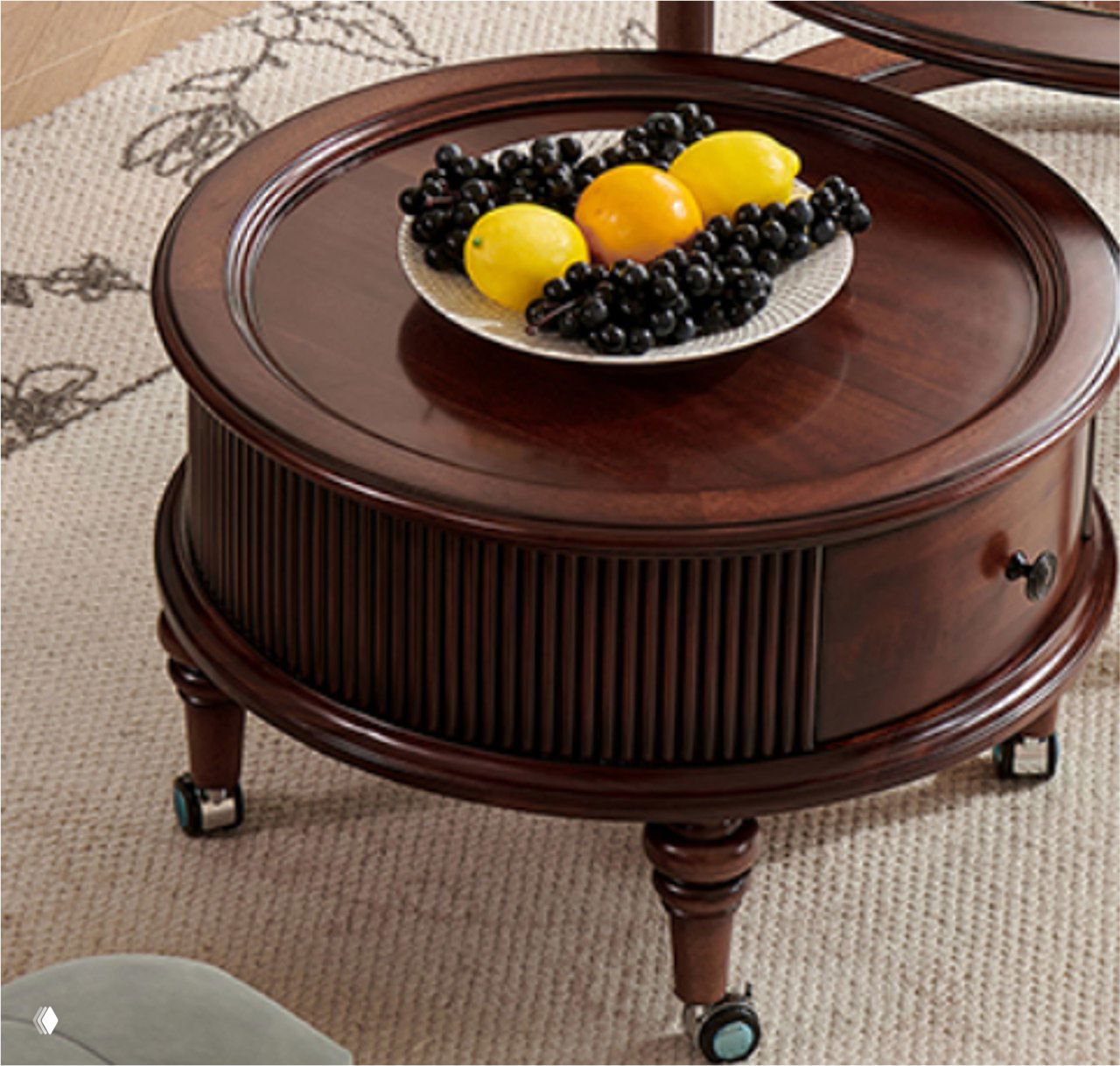 Журнальный столик из массива дуба