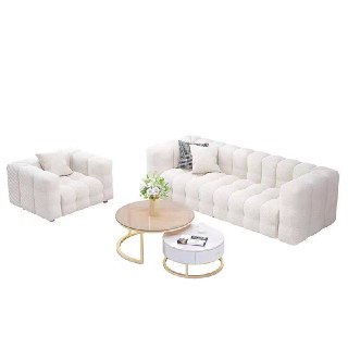 Комплект мягкой белой мебели: длинный диван и кресло на белом фоне, минималистичная демонстрация комплектации и возможной расстановки