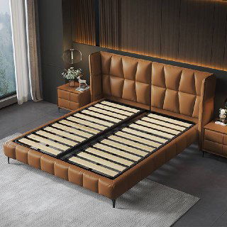 Кровать без матраса с открытой рамой и деревянными ламелями: показана конструкция основания для матраса и места крепления реек.