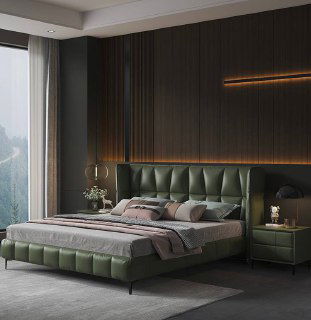 Зелёная кожаная кровать в аналогичном дизайне: альтернативный цвет кожаной обивки, высокая мягкая спинка и прикроватные столики в интерьере.