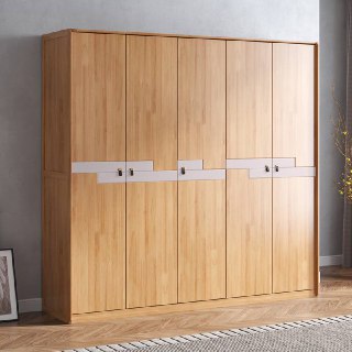 Модульный вариант шкафа из массива дуба с тремя секциями, показан общий вид фасада и декоративная накладка по центру.