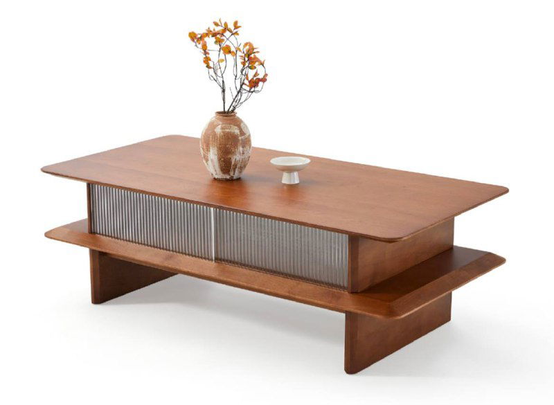 Прямоугольный журнальный стол с нижней полкой и тёплой древесной фактурой, сочетание открытых и скрытых поверхностей в дизайне WoodSkin.