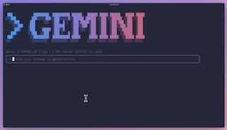 Темно-фиолетовый терминал с пиксельным логотипом «GEMINI» и строкой ввода — иллюстрация интерфейса Gemini CLI в терминале