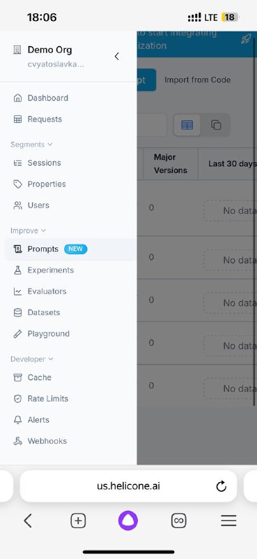 Скриншот мобильного меню Helicone: боковая панель с пунктами Dashboard, Requests, Sessions, Traces и разделами аналитики.
