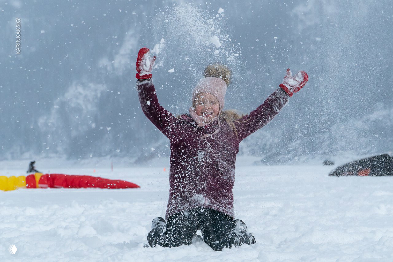 Сезон сноукайтинга 2025 на Красморе открыт