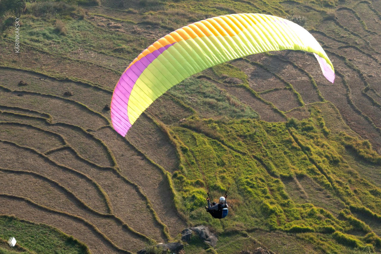 Ученики в небе индийских Гималаев