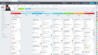 Скриншот интерфейса Битрикс24 с отдельной воронкой лидов: карточки лидов, этапы и колонки CRM на рабочем экране.