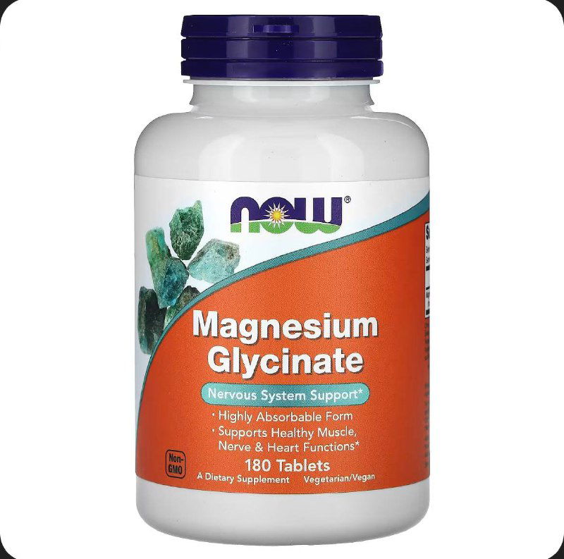 Белая банка NOW Magnesium Glycinate с оранжево‑зелёной этикеткой — видно название бренда и формат таблетки/таблеток.