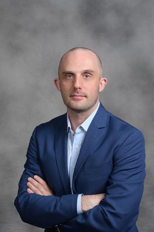 Биография отца Си Цзиньпина — о книге Torigian