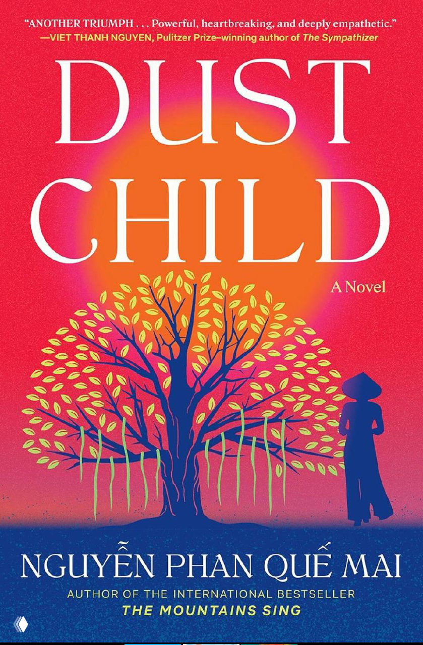 Англоязычная обложка 'Dust Child': насыщенная красно-оранжевая палитра, дерево в центре и силуэт женщины на фоне.