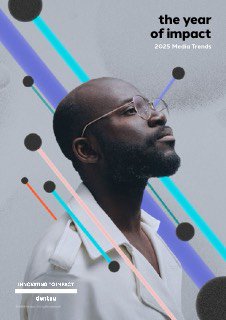 Портрет мужчины в очках на обложке презентации «the year of impact | 2025 Media Trends», цветные диагонали и точки.