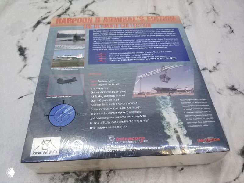 Тыльная сторона Harpoon II Admiral's Edition в пленке с описанием, техническими данными и мини‑скриншотами игрового процесса