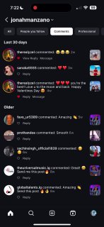 Скриншот мобильного интерфейса с лентой комментариев (Instagram): список комментариев, аватары и короткие ответы — пример ботов и нейросетевых комментариев.