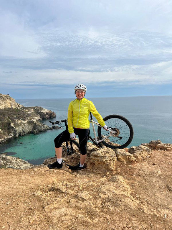 Как проходят майские: montar en bicicleta и montar a caballo