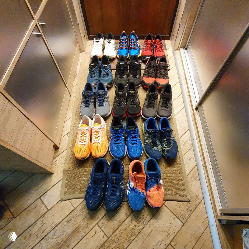 Сколько пар кроссовок нужно любителю?