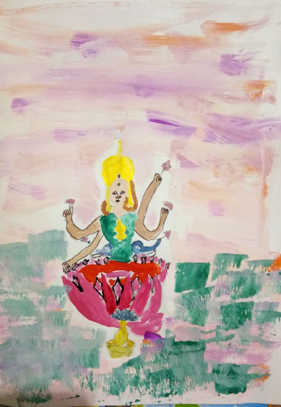Детская гуашевая работа с изображением индийского божества в упрощённой манере: яркие краски, декоративные элементы и широкие мазки кистью.