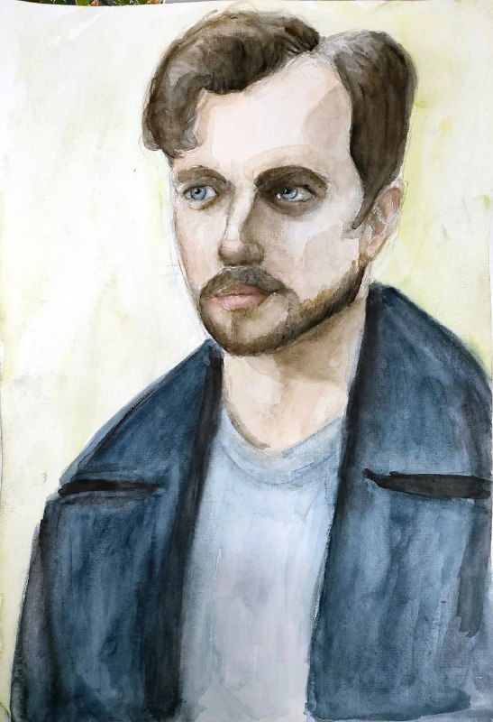 Реалистичный мужской портрет ученика 10–13 лет, отмечены попытки работы с холодными тенями и серо-голубыми примесями в тёмных участках лица.