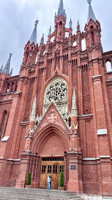 Кафедральный Собор Непорочного Зачатия в Москве