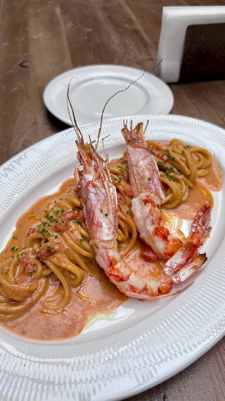 Оригинал — под стеклянным небом и высокими потолками