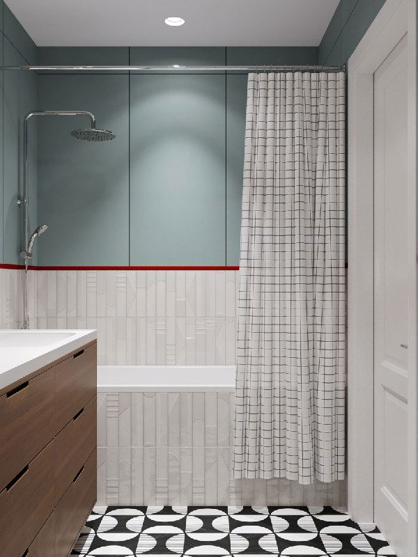 Вид вдоль ванны: небесный керамогранит STARO SLIM сверху, белая узкая плитка внизу и красная тонкая линия‑акцент вдоль стены