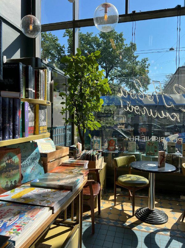 Идём в уютные кофейни Петербурга