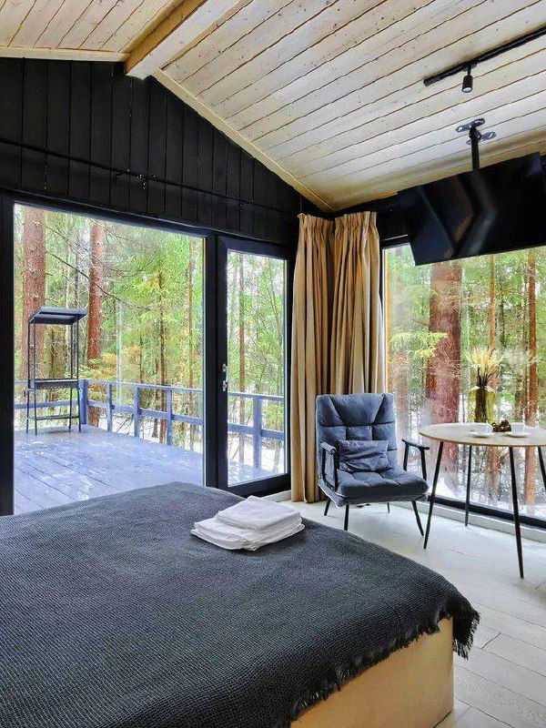 Загородные домики и глэмпинги под Петербургом