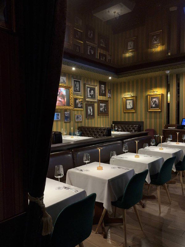 Идём слушать джаз и пить коктейли