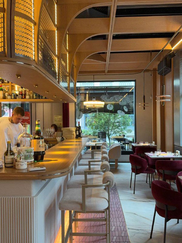 Идём на завтрак в Футурист