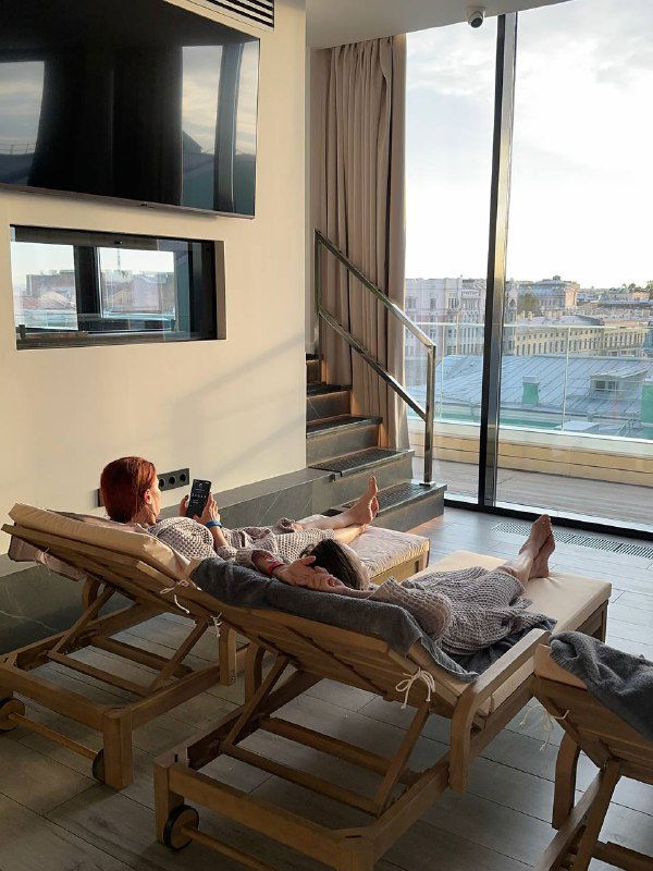 Идём в СПА на крышу