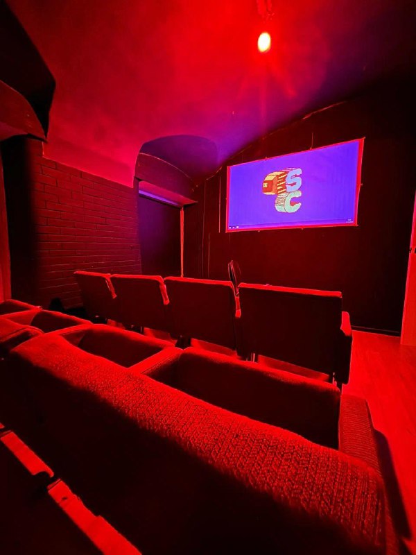 Идём в самый необычный кинотеатр