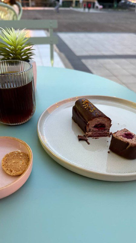 Travel-заметка из серии «сюр»: кафе на Мадейре