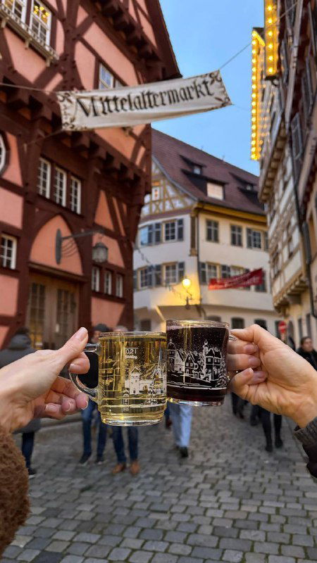 Сегодня Рождество: кружки и депозит