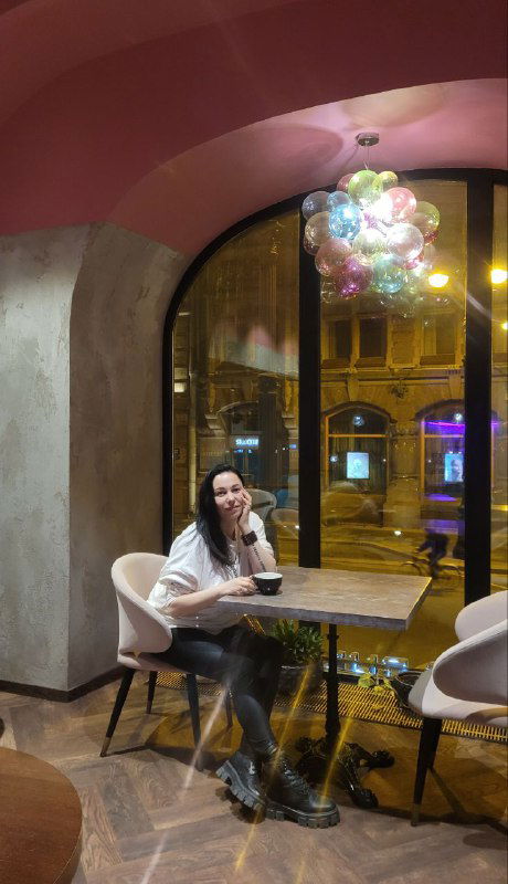 Чоко на Большой Морской: пасхальные яйца и какао