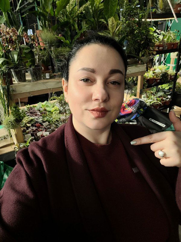 Лицо после покупки двух пакетов кактусов