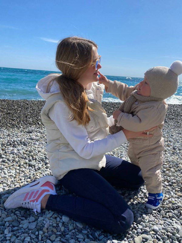 Мирон: прогулки, капюшон и первые большие прогулки