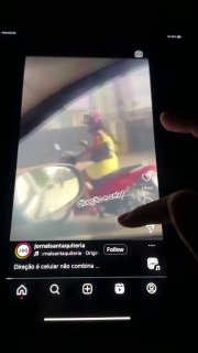 Скриншот превью ролика в Instagram: рука держит телефон, видно кадр ролика, элементы интерфейса Reels и нижняя панель приложения.