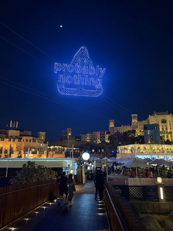 Дуров устроил эпичное шоу дронов в Дубае