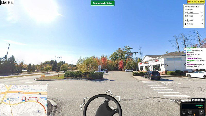 Панорамный скриншот Neal Fun: перекрёсток, вид на дорогу и заправку, в углу мини-карта и элементы интерфейса голосования.