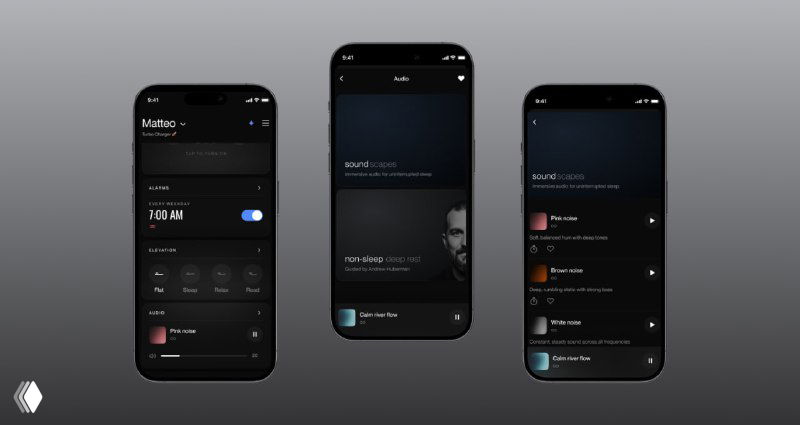 Скриншоты мобильного приложения Eight Sleep: интерфейс управления температурой, режимами сна и аудиосистемой, три экрана приложения в тёмной теме.