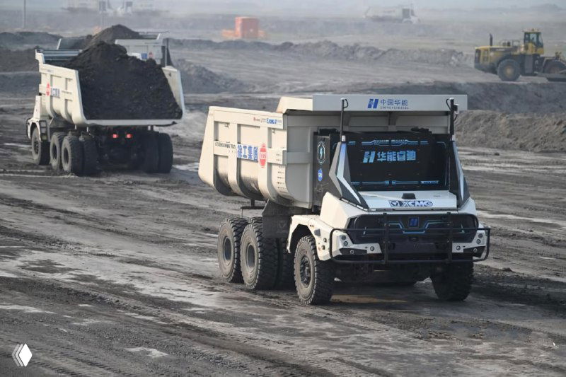 В Китае запустен парк беспилотных карьерных самосвалов