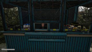 Кадр из игры: ларёк или киоск с продавцом за окошком — элемент городского микрорайона и взаимодействия NPC в игре.