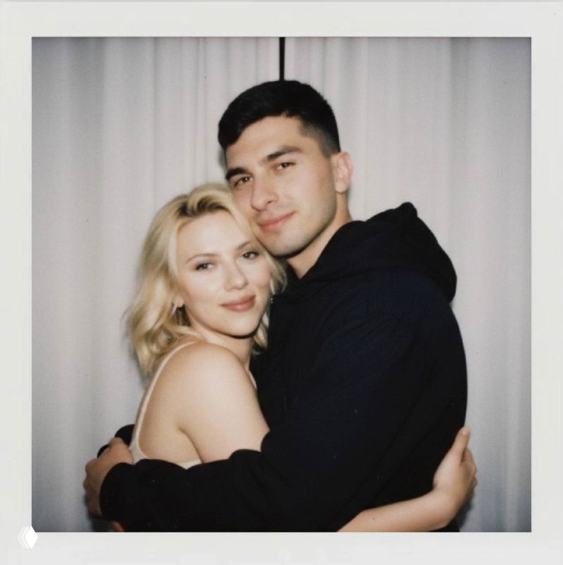 Создаем реалистичное совместное фото с кем угодно.