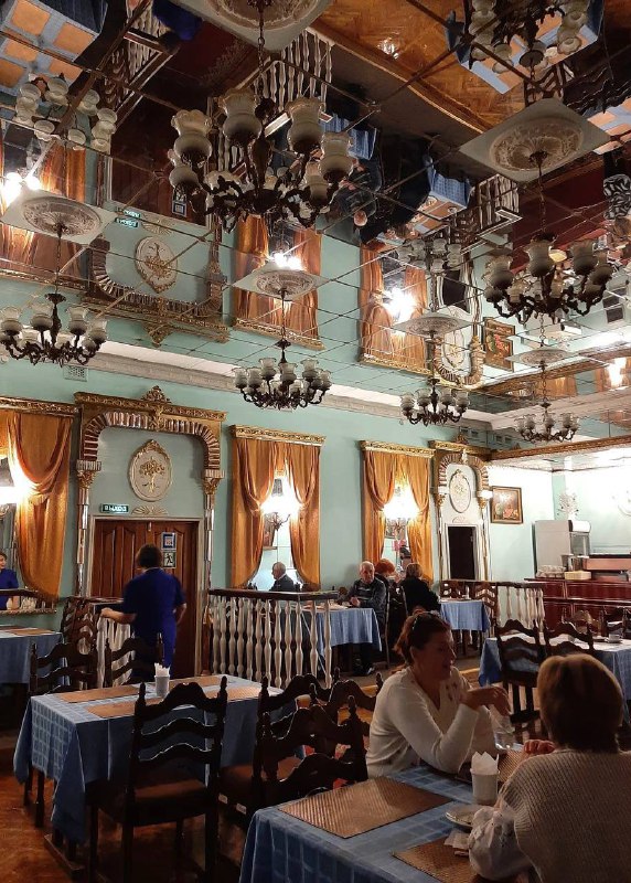 Обед в интерьерах дворца — всего за 400 ₽