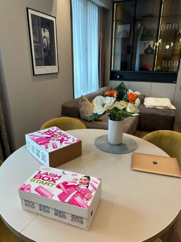 Наши Lash боксы с курса — распаковка и эмоции